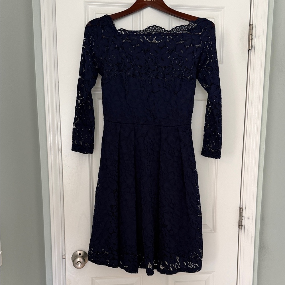 Chic Navy Lace Long Sleeve Dress